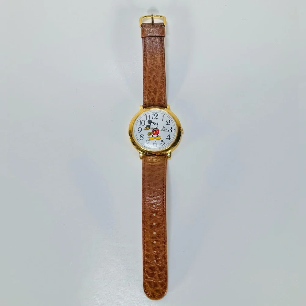 Vintage Disney Mickey Mouse Lorus Quartz Watch
